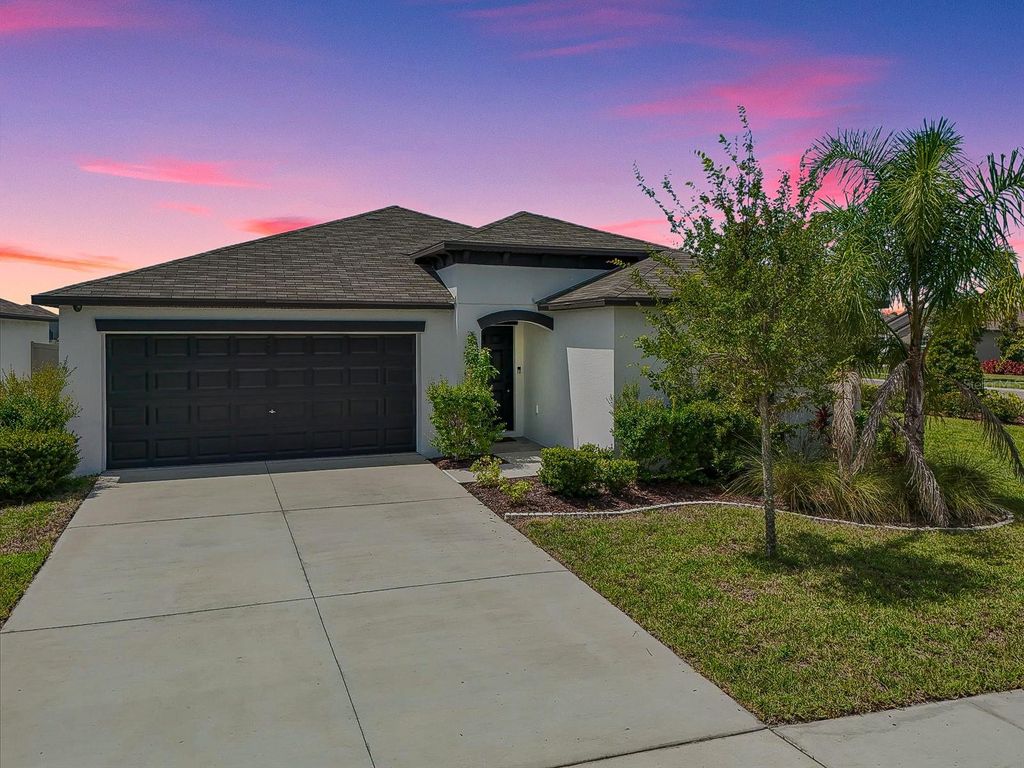 Photo of 9607 Lemon Drop Loop, Ruskin, FL 33573 (MLS # TB8405030)