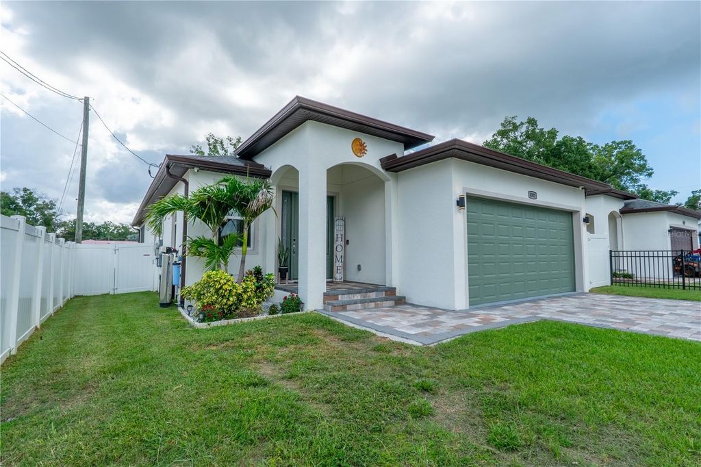 Photo of 8307 N Gomez Avenue, Tampa, FL 33614 (MLS # TB8521899)