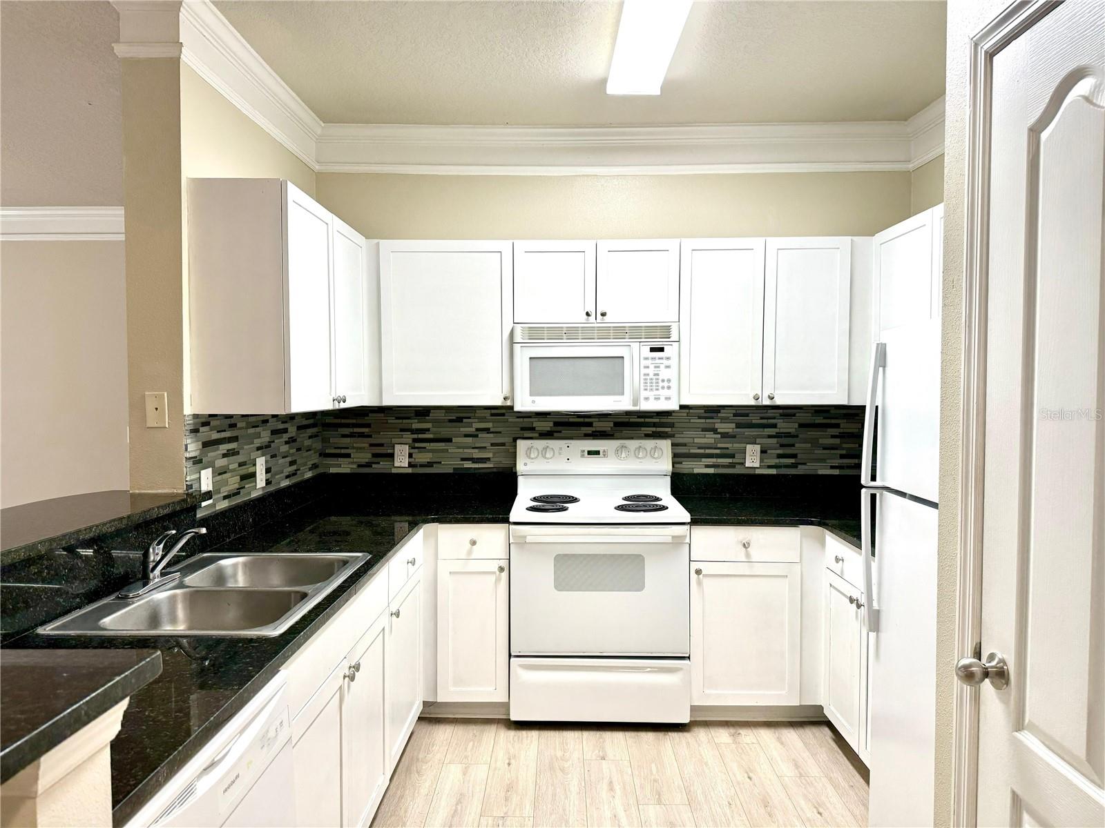 8842 VILLA VIEW CIRCLE 307