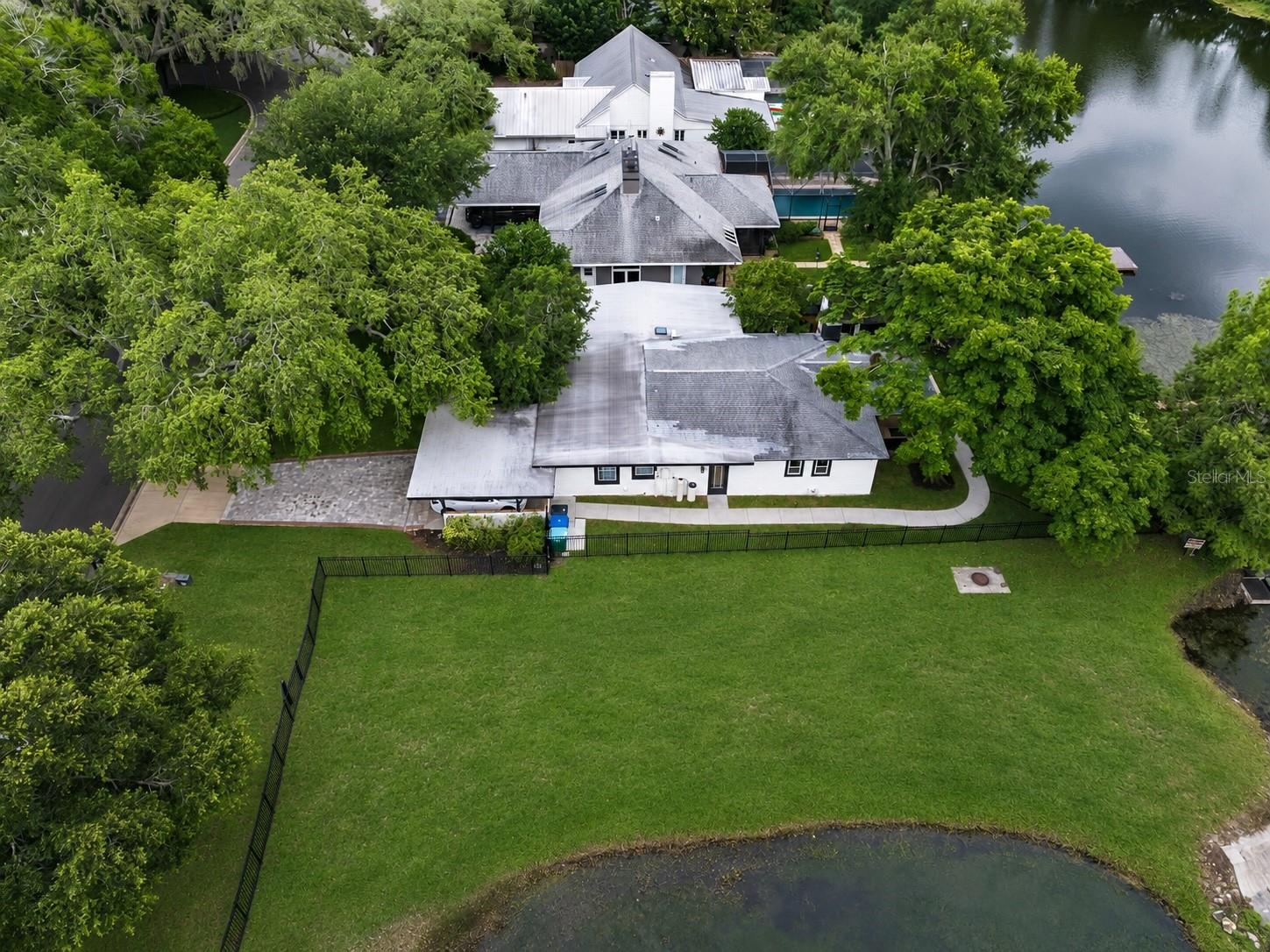 2227 HOWARD DRIVE