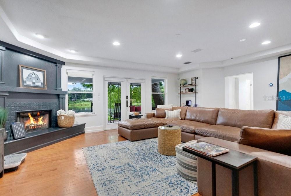 2227 HOWARD DRIVE