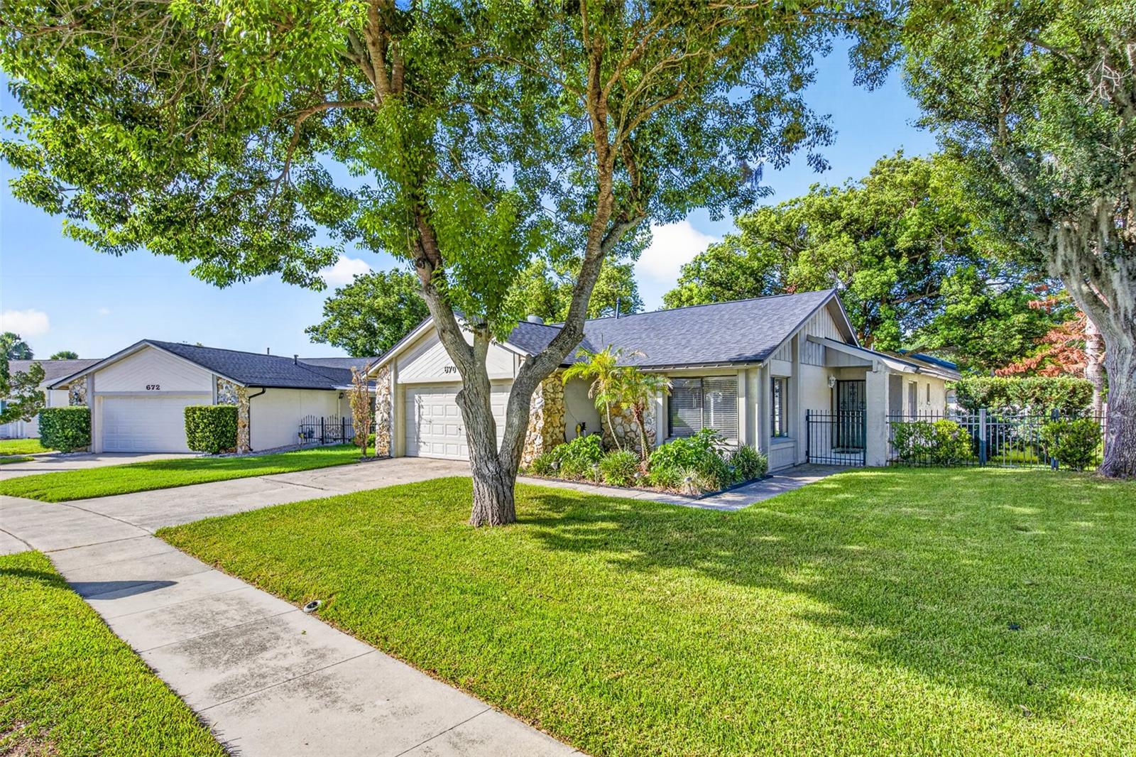 670 STANHOPE DRIVE