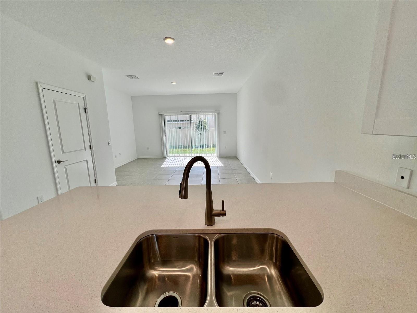 WESTVIEW - Residential Lease