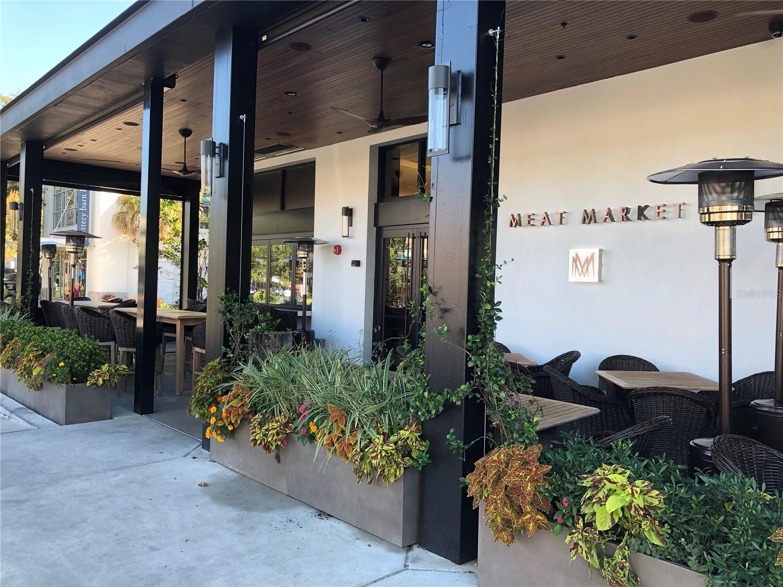 HYDE PARK HOUSE CONDOMINIUM - Residential