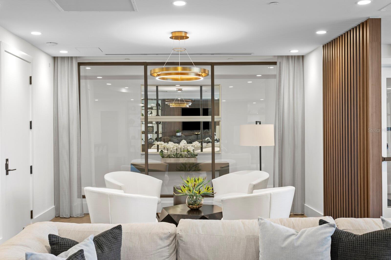 HYDE PARK HOUSE CONDOMINIUM - Residential