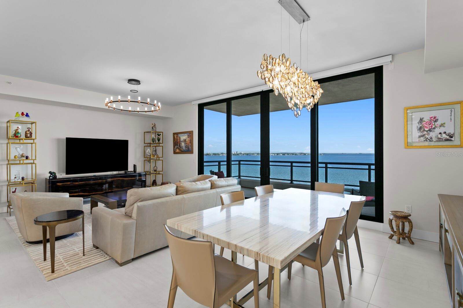 HYDE PARK HOUSE CONDOMINIUM - Residential