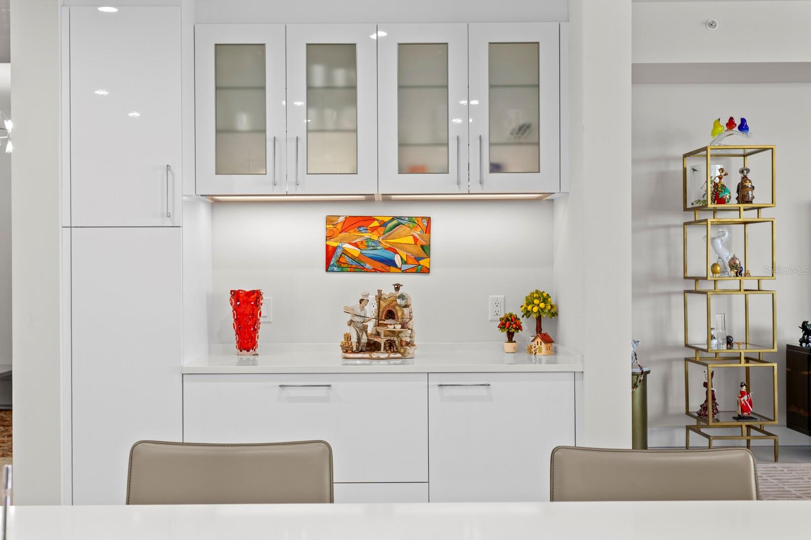 HYDE PARK HOUSE CONDOMINIUM - Residential