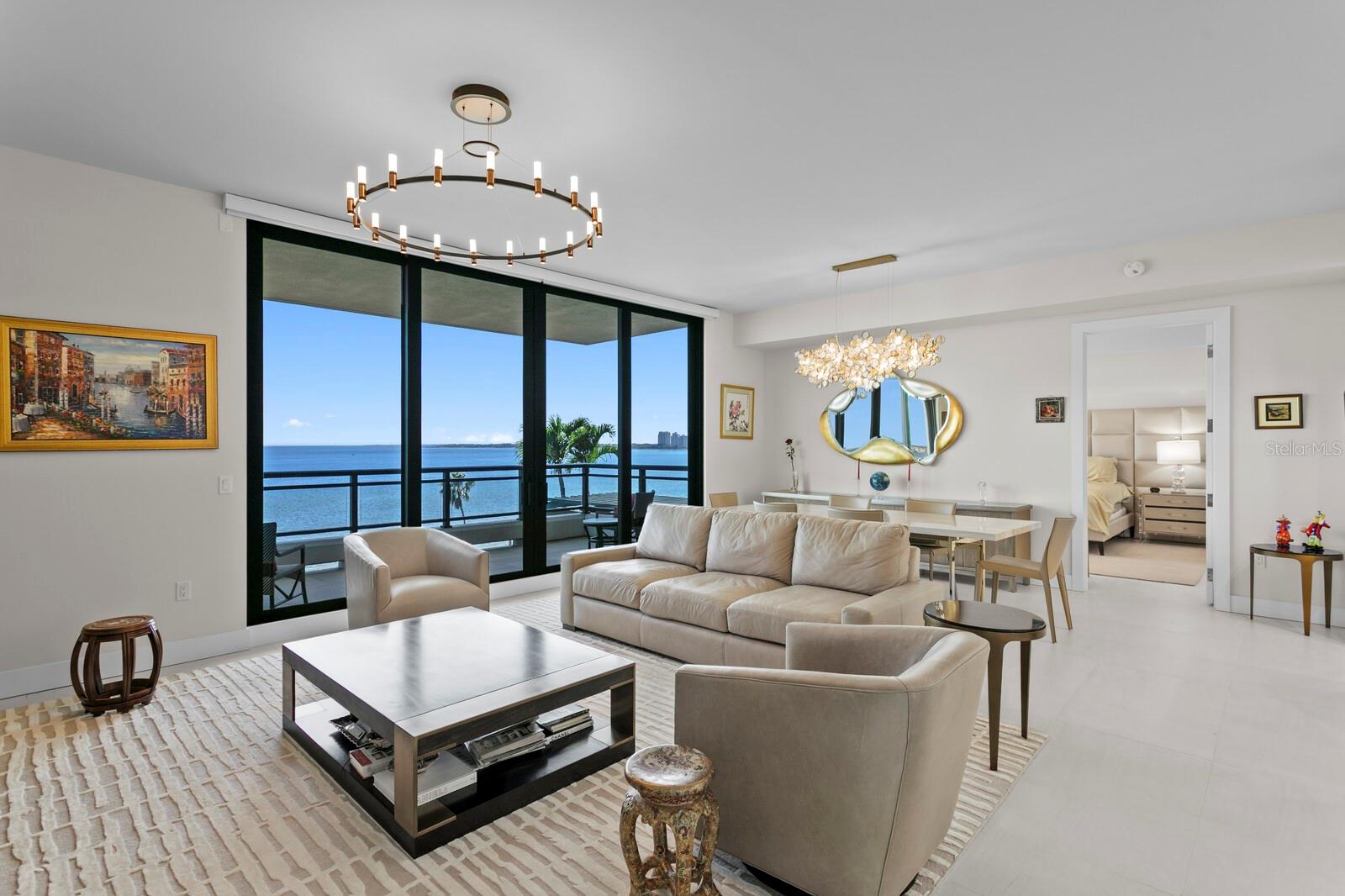 HYDE PARK HOUSE CONDOMINIUM - Residential