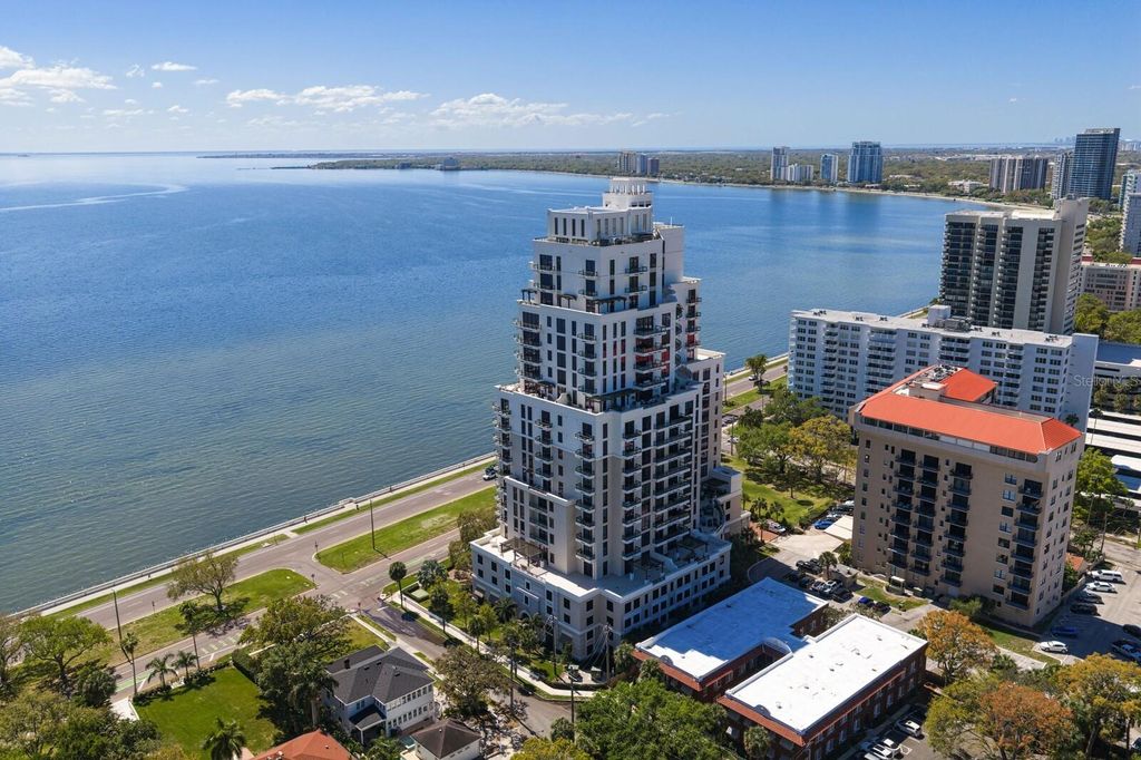 Photo of 2103 Bayshore Boulevard #605, Tampa, FL 33606 (MLS # TB8487937)