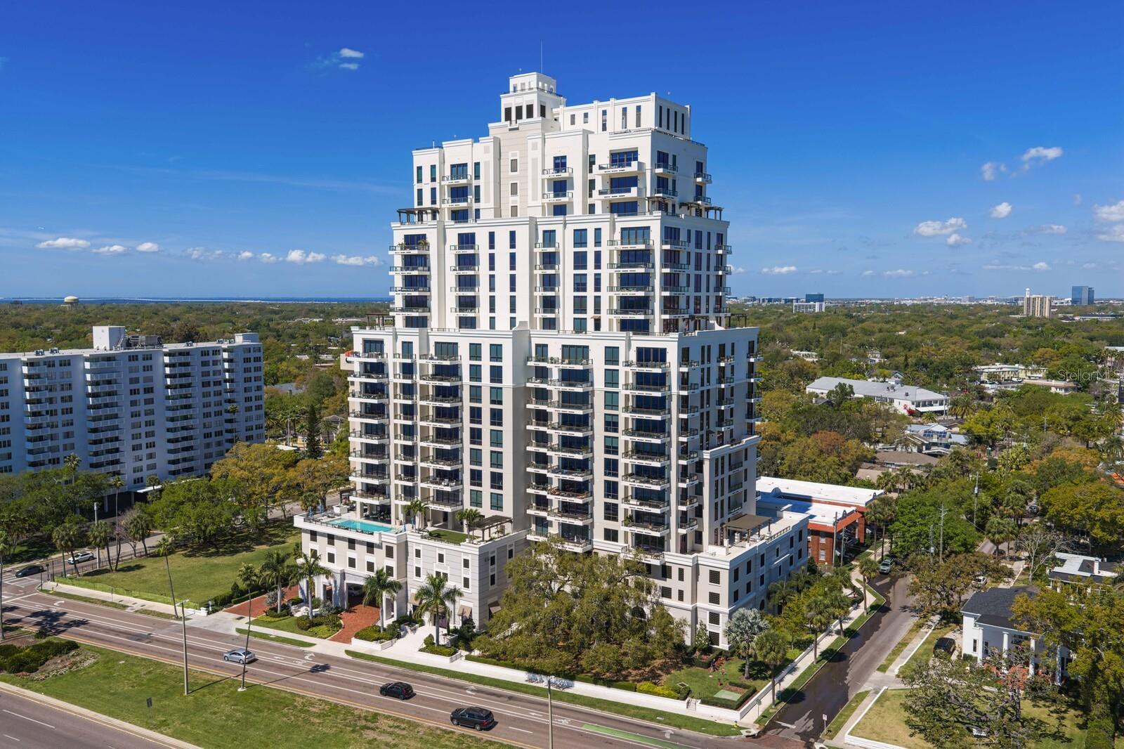 HYDE PARK HOUSE CONDOMINIUM - Residential