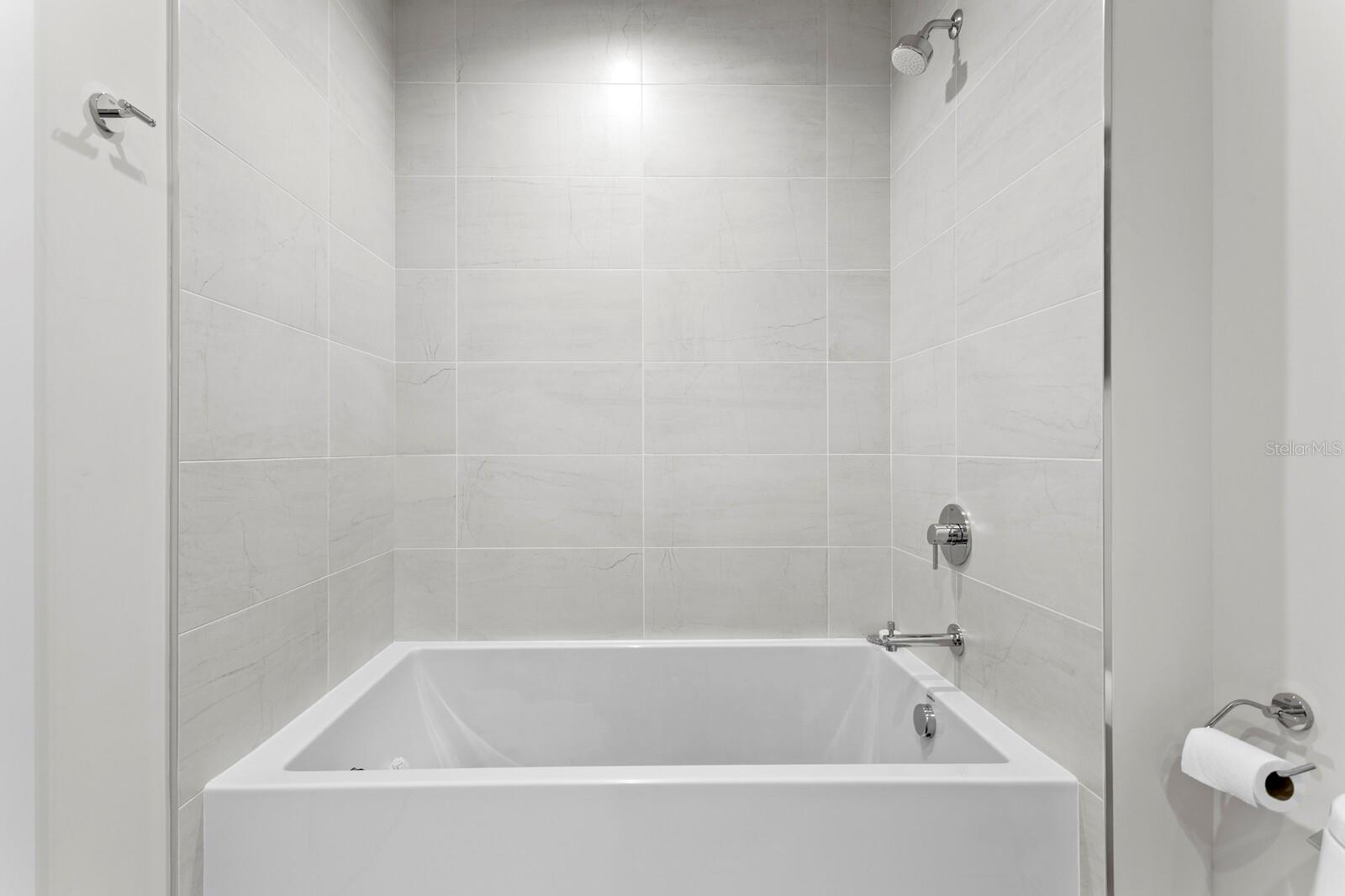 HYDE PARK HOUSE CONDOMINIUM - Residential