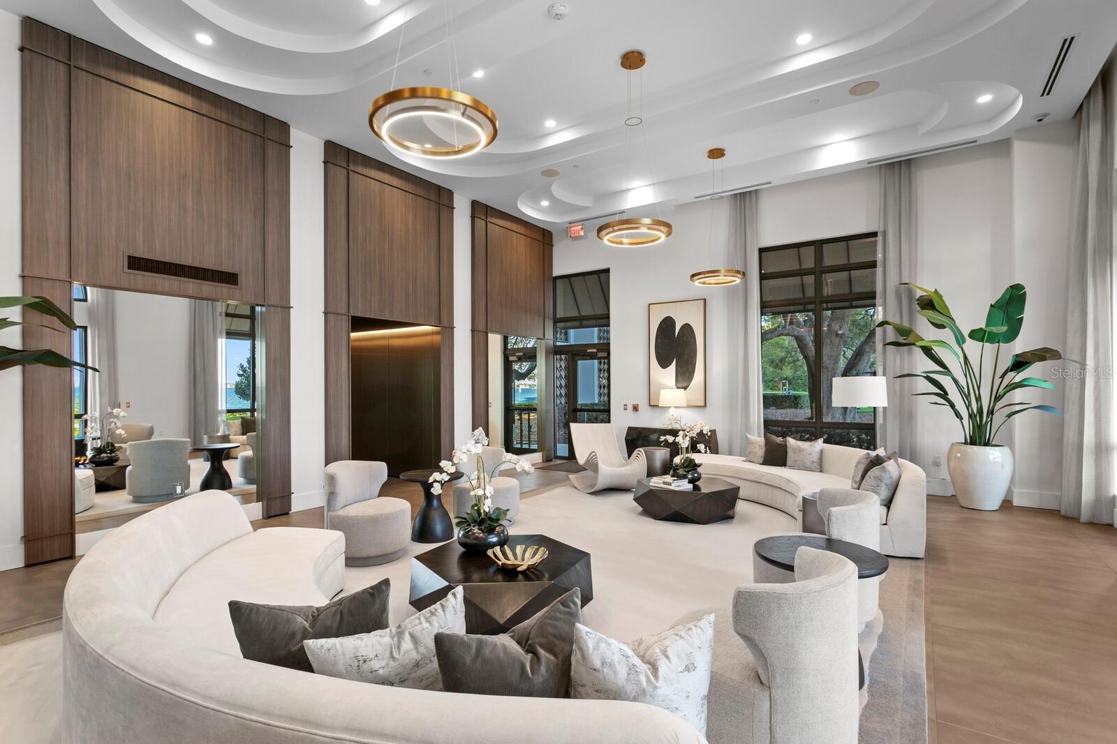 HYDE PARK HOUSE CONDOMINIUM - Residential