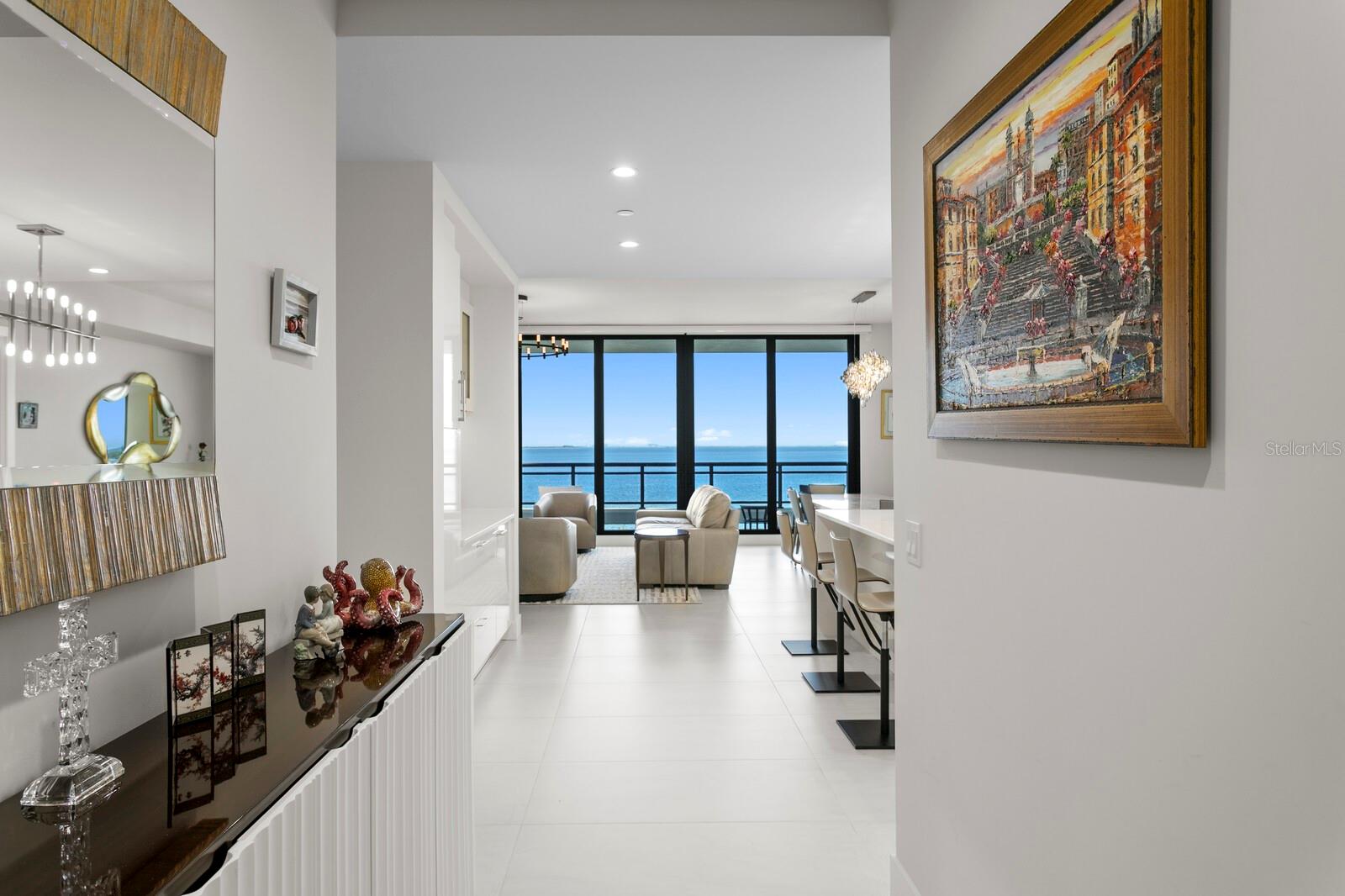 HYDE PARK HOUSE CONDOMINIUM - Residential