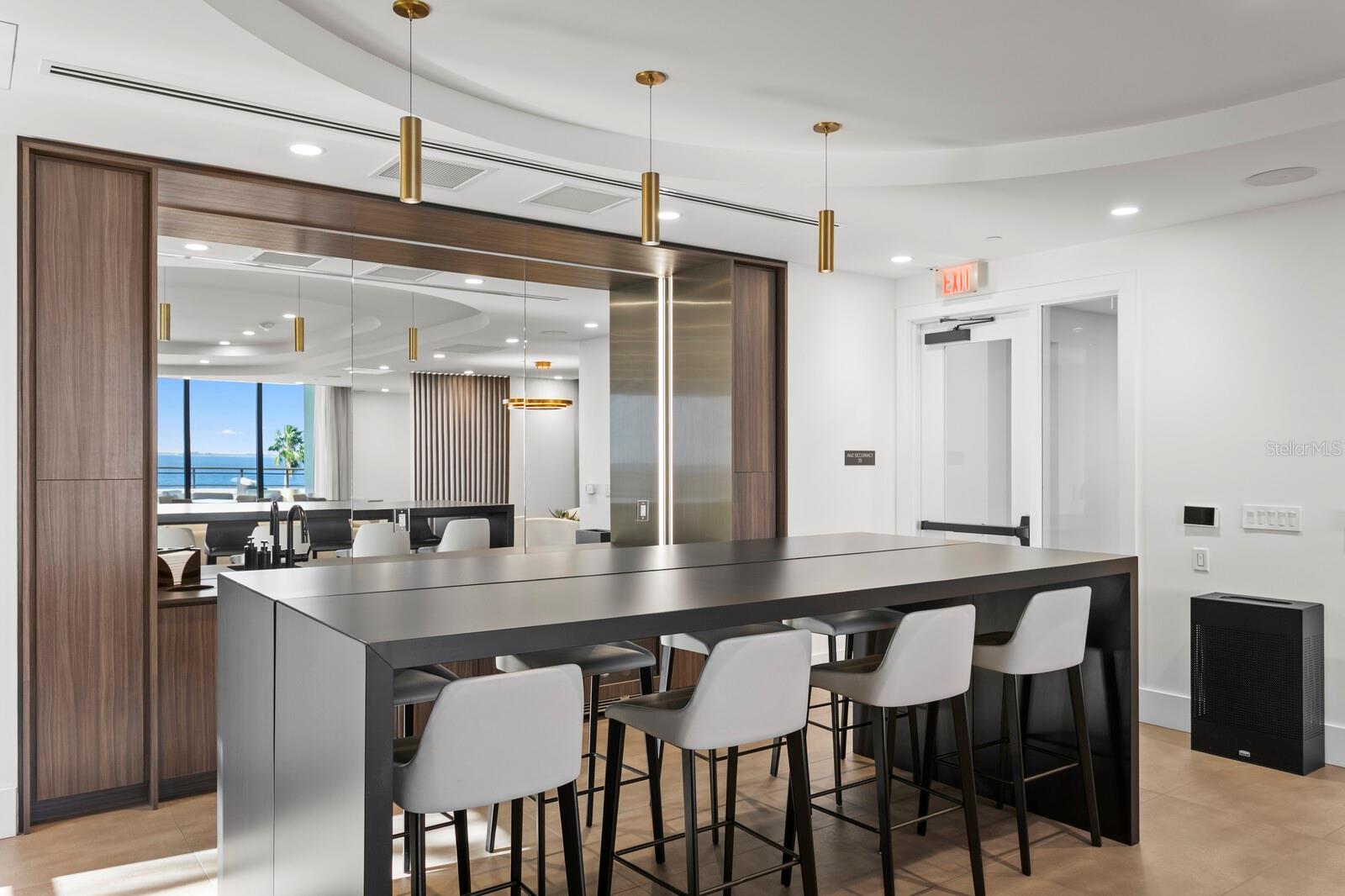 HYDE PARK HOUSE CONDOMINIUM - Residential