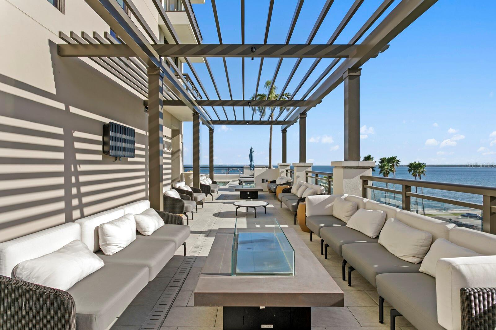 HYDE PARK HOUSE CONDOMINIUM - Residential