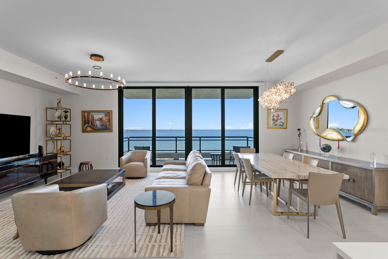 HYDE PARK HOUSE CONDOMINIUM - Residential