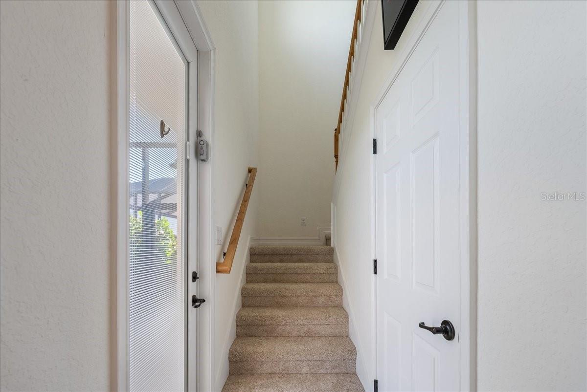 LAKEWOOD NATIONAL - Residential Lease