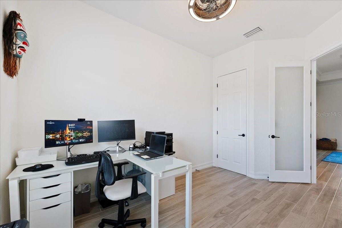 LAKEWOOD NATIONAL - Residential Lease