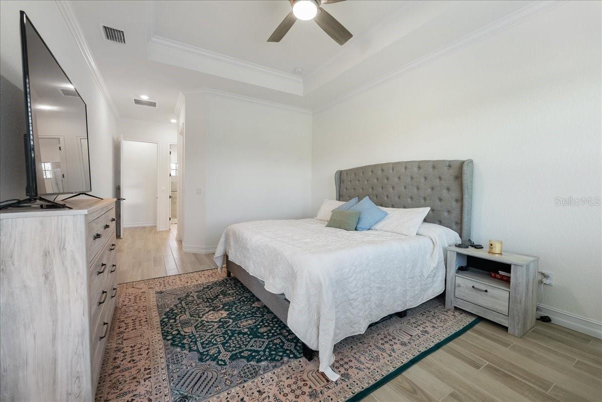 LAKEWOOD NATIONAL - Residential Lease
