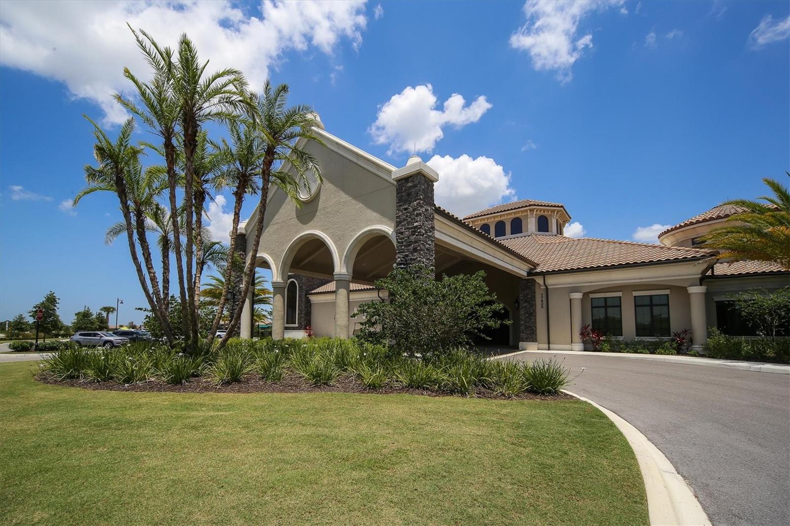 LAKEWOOD NATIONAL - Residential Lease