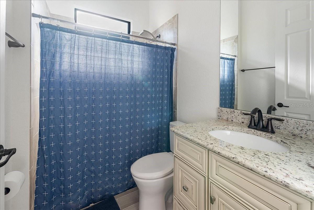 LAKEWOOD NATIONAL - Residential Lease