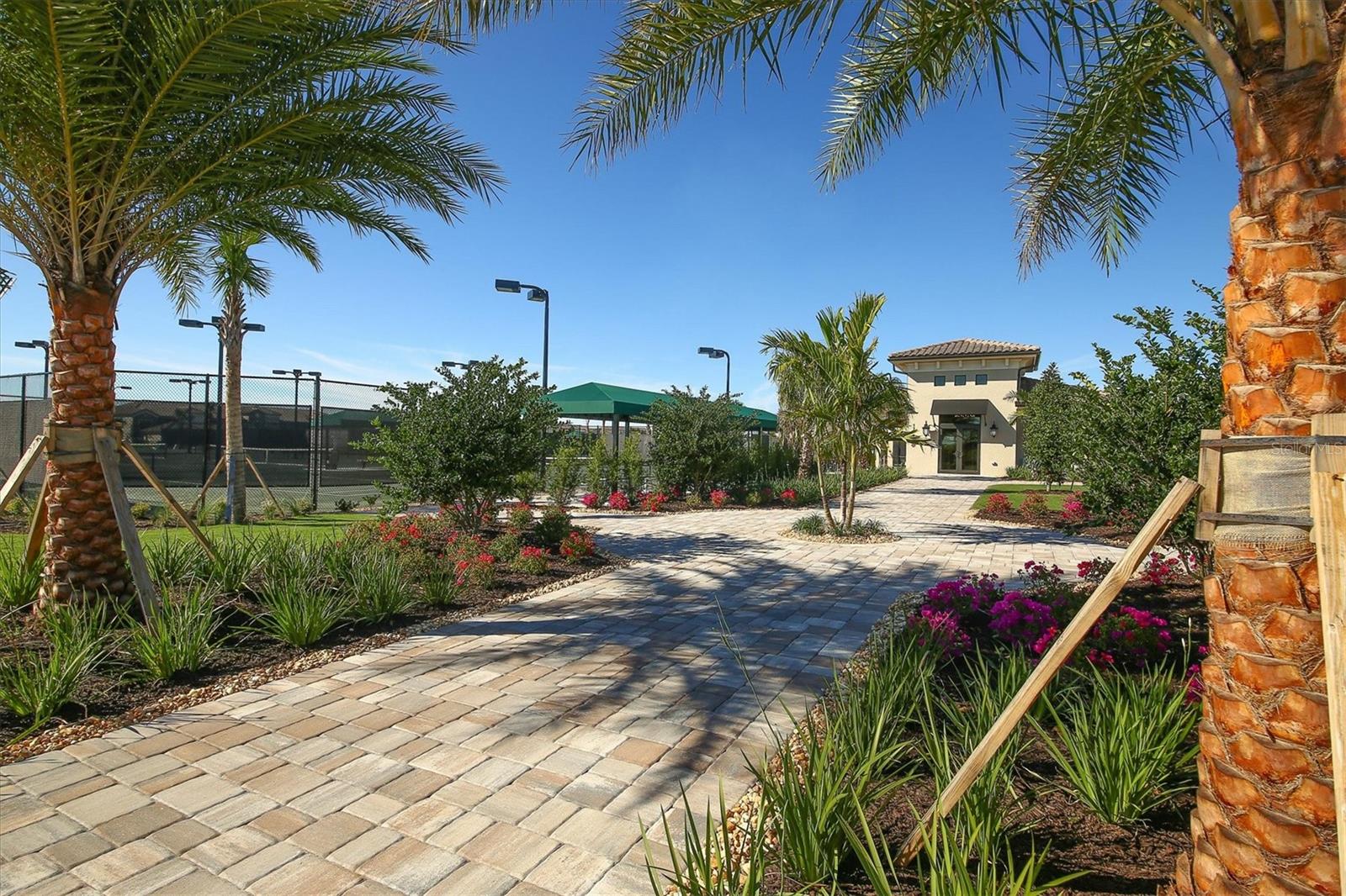 LAKEWOOD NATIONAL - Residential Lease