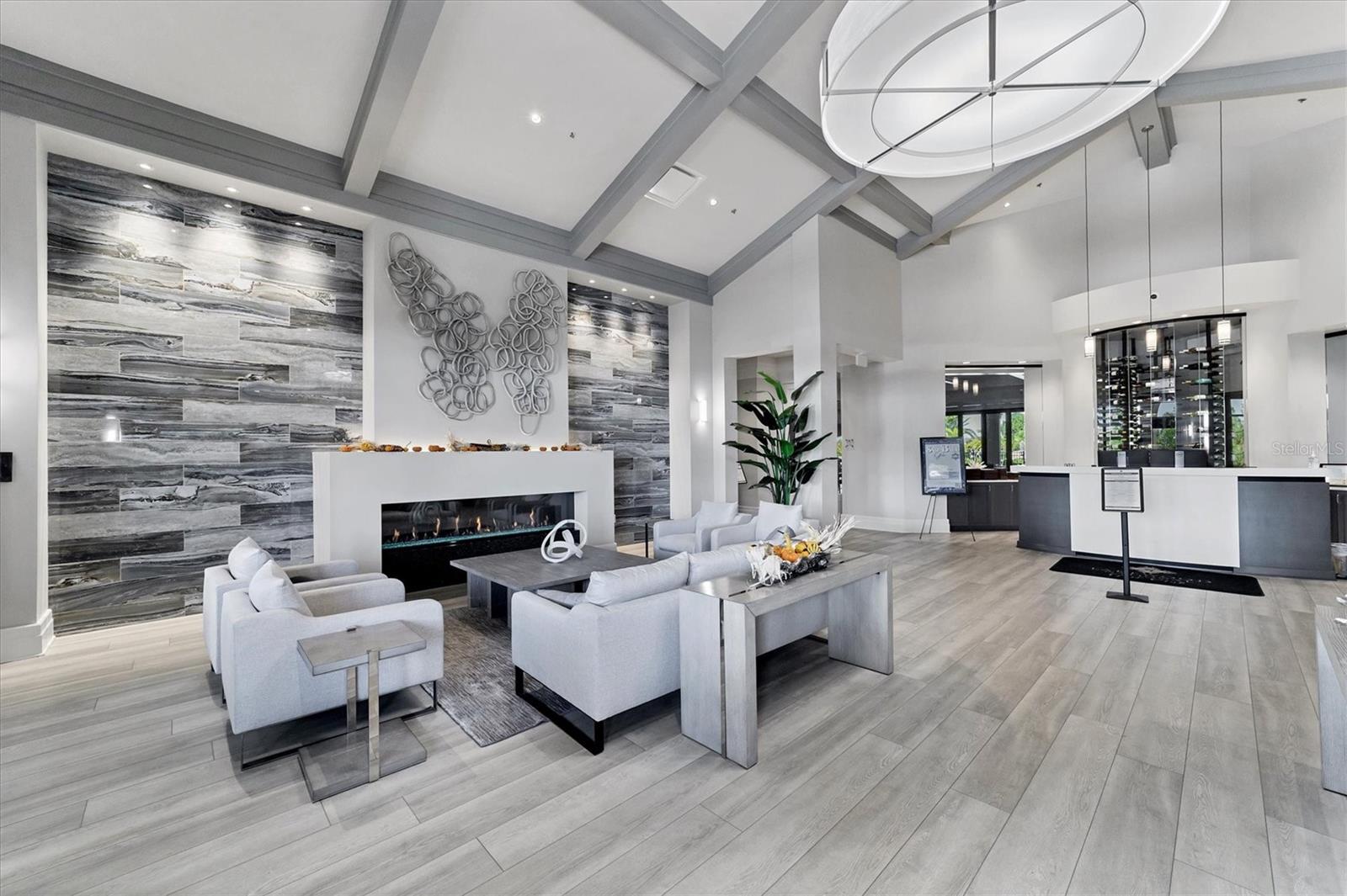 LAKEWOOD NATIONAL - Residential Lease