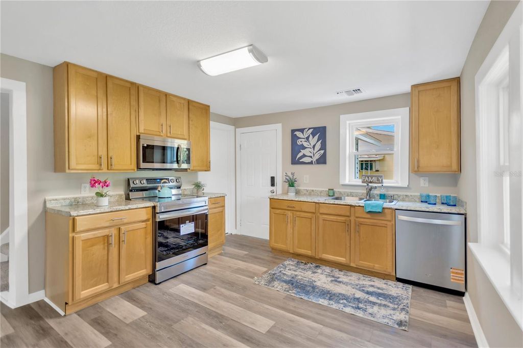Photo of 5721 20th Street, Zephyrhills, FL 33542 (MLS # TB8419613)