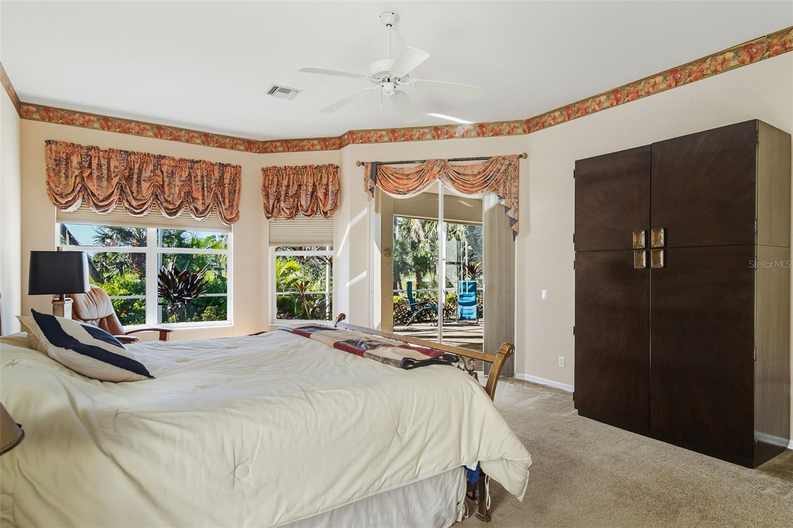 CALUSA LAKES - Residential