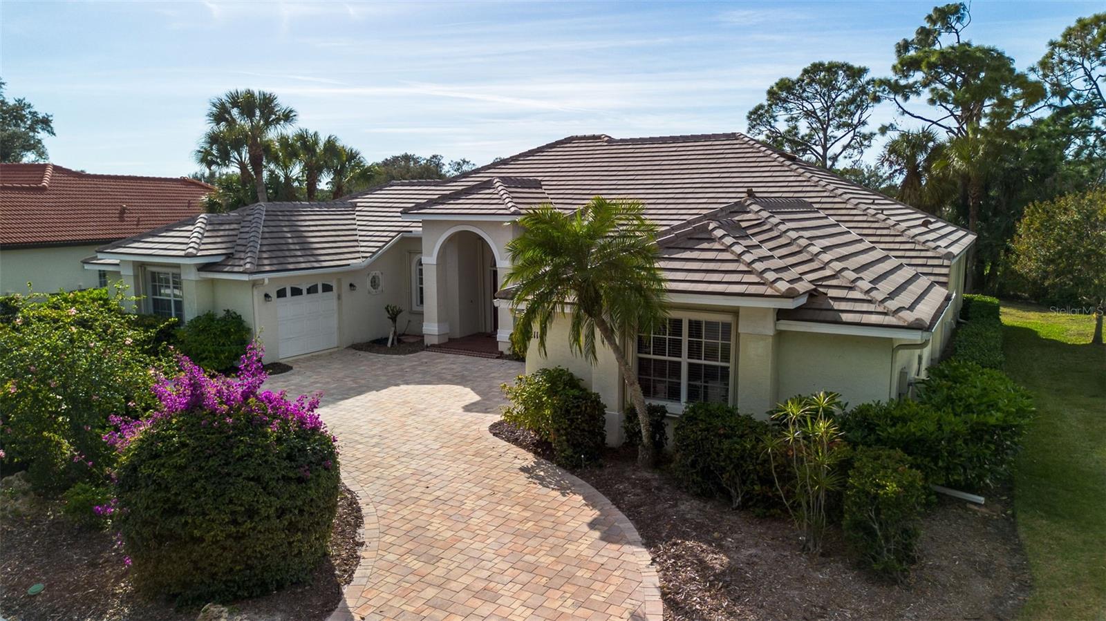 CALUSA LAKES - Residential