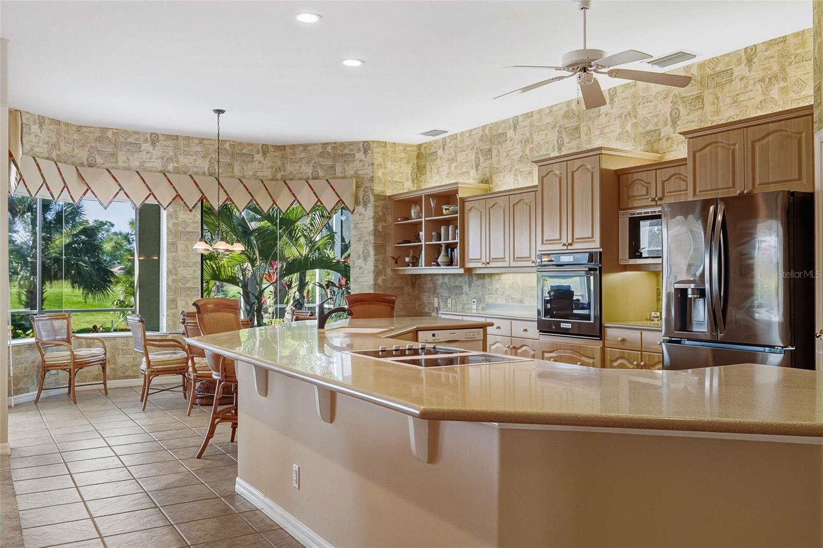 CALUSA LAKES - Residential