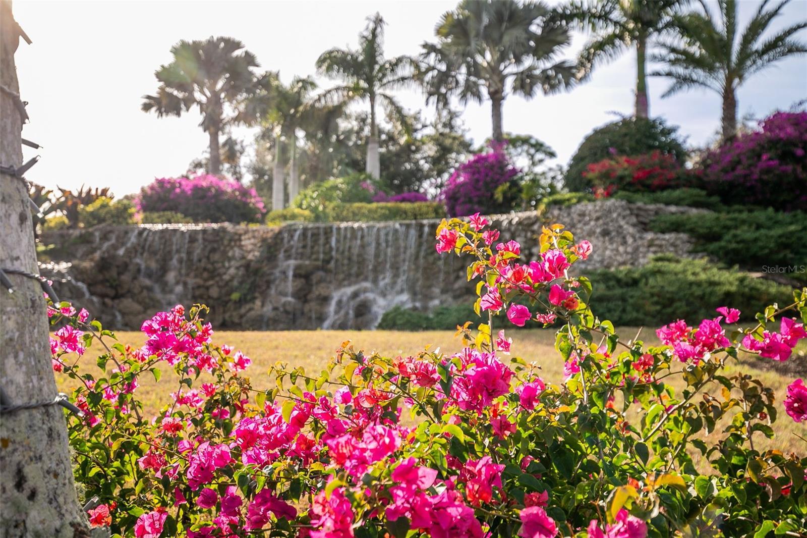 CALUSA LAKES - Residential