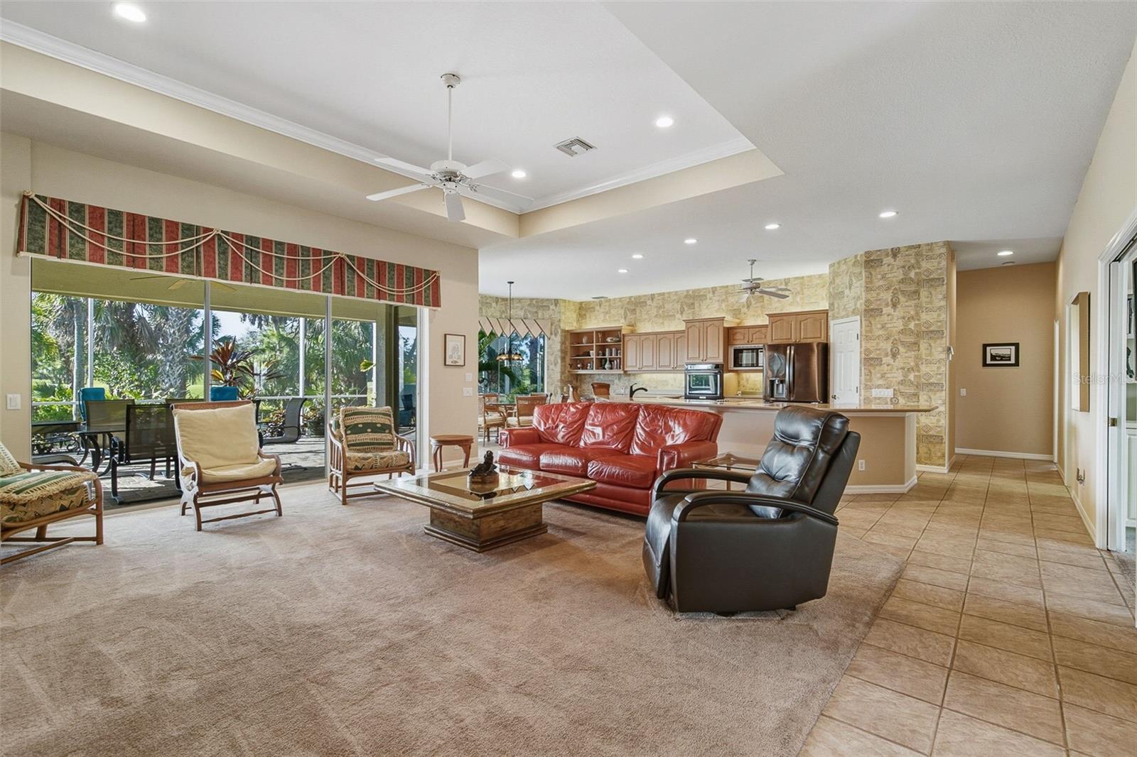 CALUSA LAKES - Residential