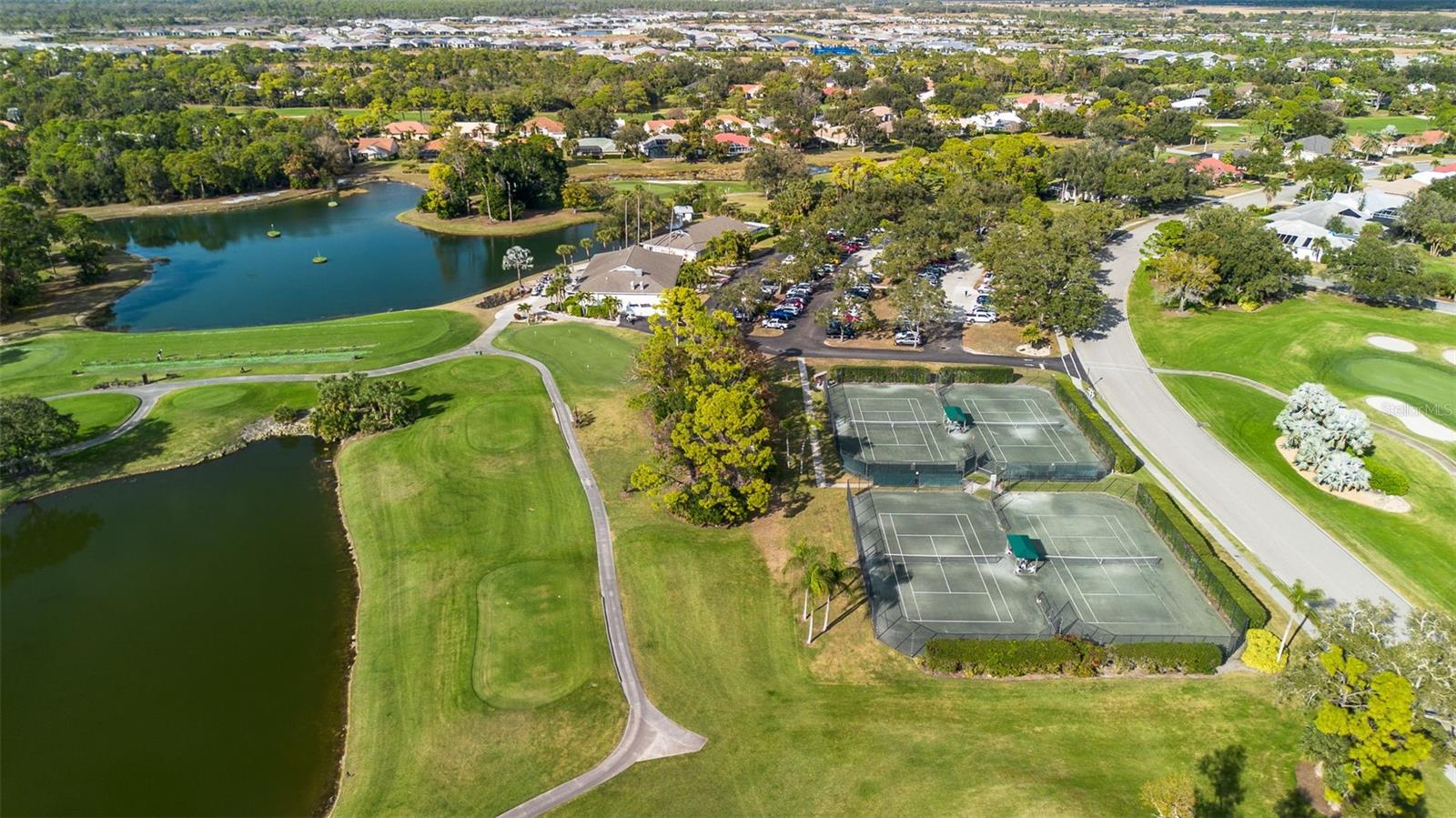 CALUSA LAKES - Residential