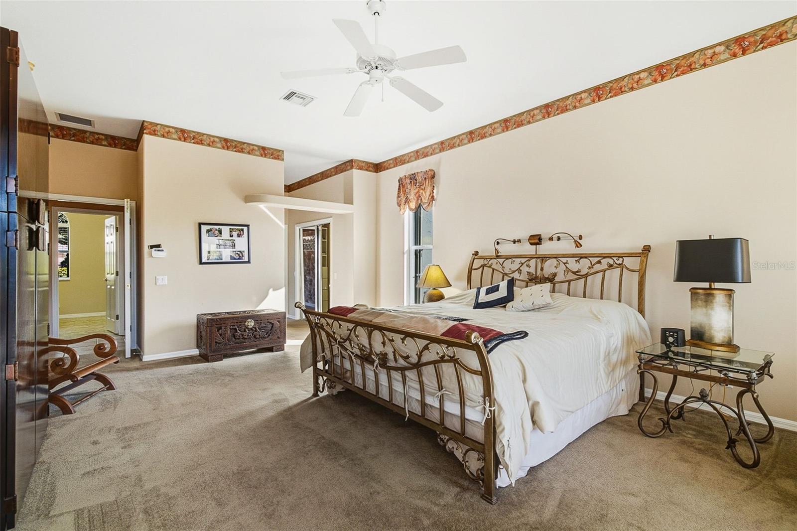 CALUSA LAKES - Residential