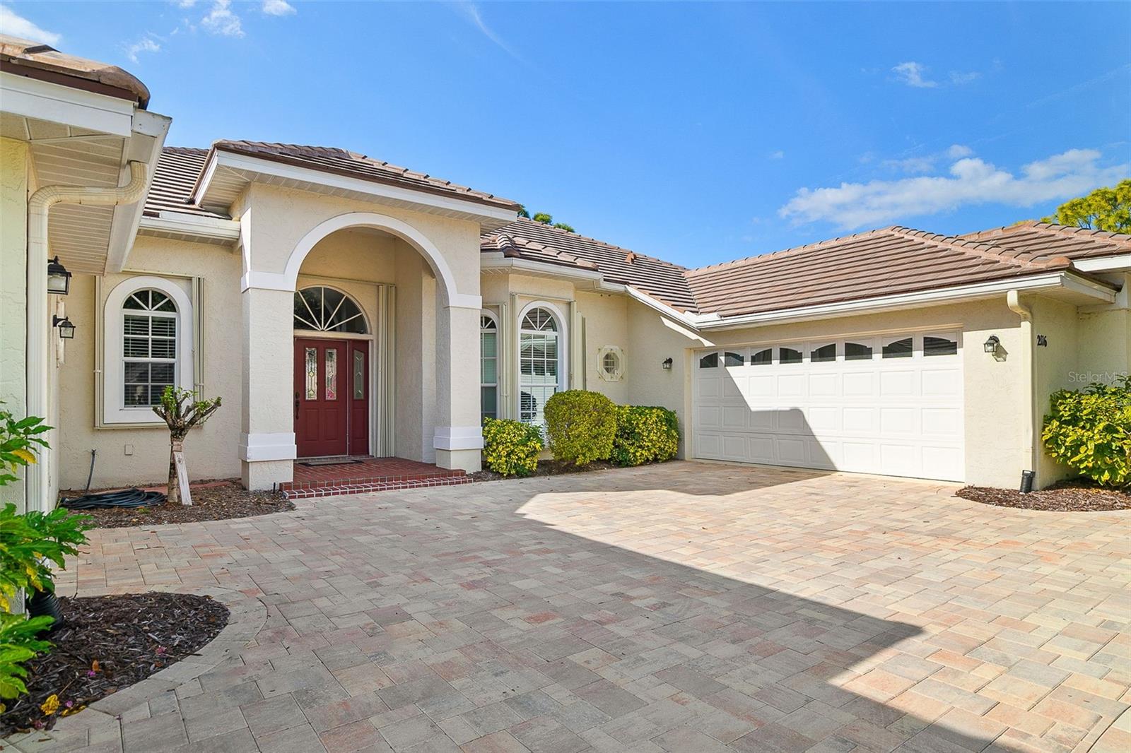 CALUSA LAKES - Residential