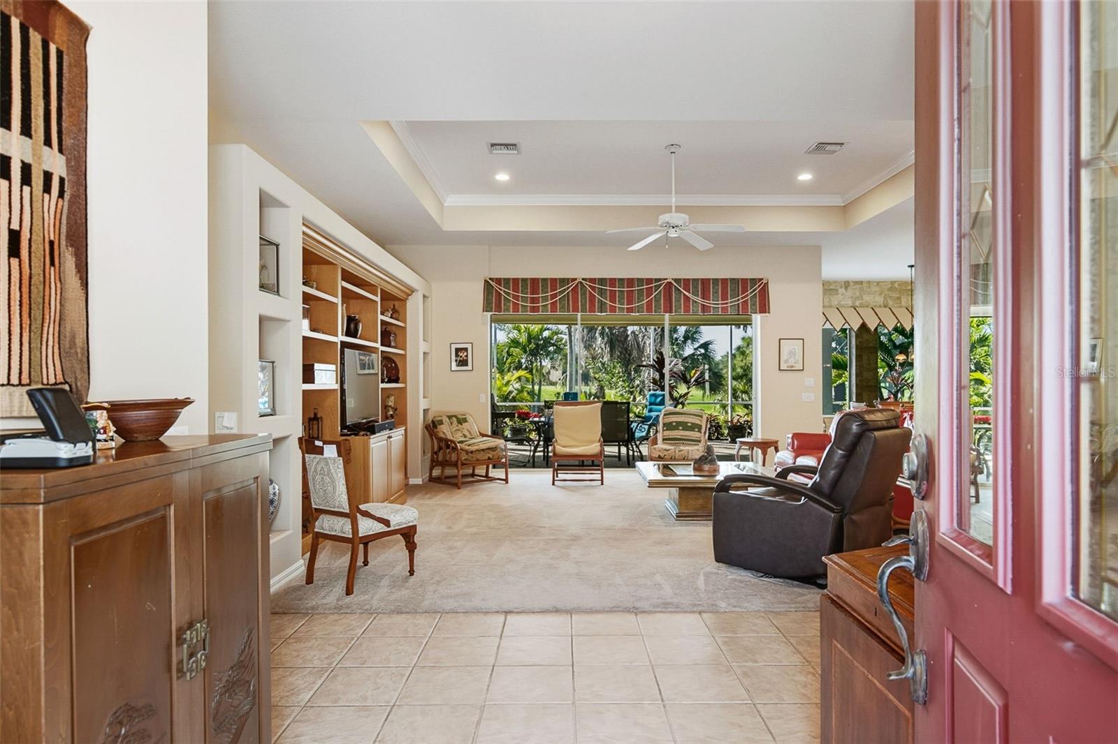 CALUSA LAKES - Residential