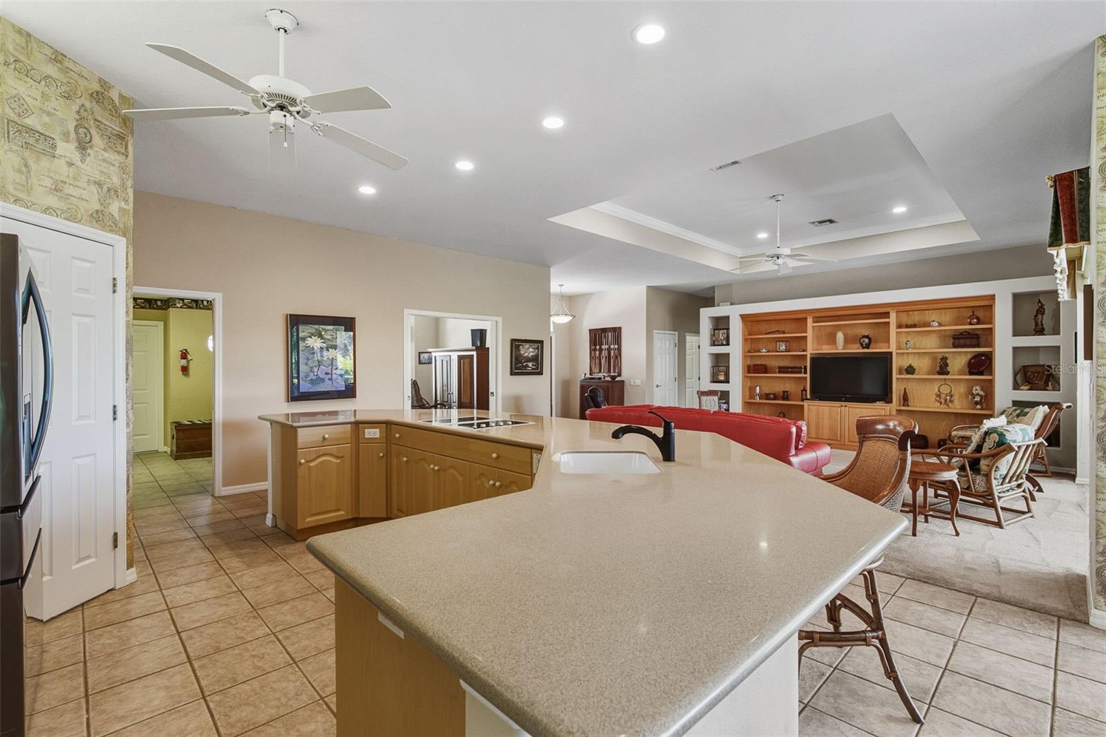 CALUSA LAKES - Residential