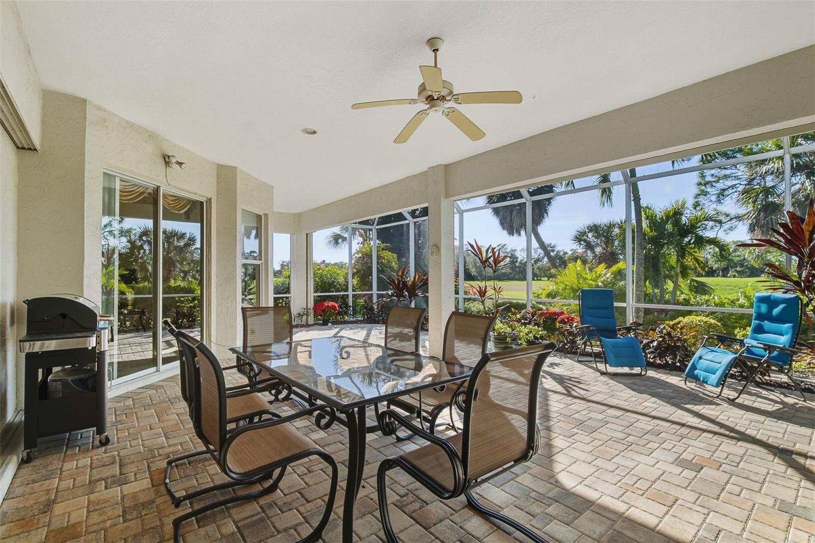 CALUSA LAKES - Residential