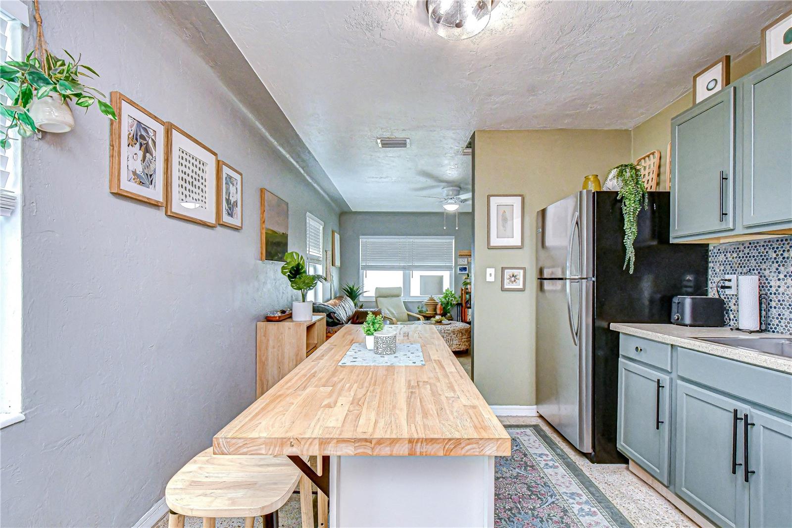 MELODYS HIGHLANDS - Residential