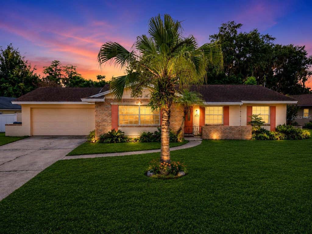Photo of 644 Viscaya Avenue, Orlando, FL 32839 (MLS # P4939011)