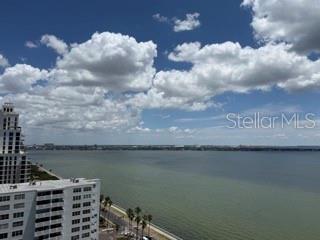 2413 BAYSHORE BOULEVARD 2001