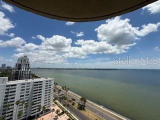 2413 BAYSHORE BOULEVARD 2001