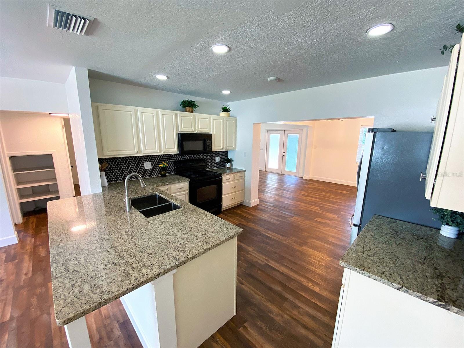 NEW PORT RICHEY CITY - Residential