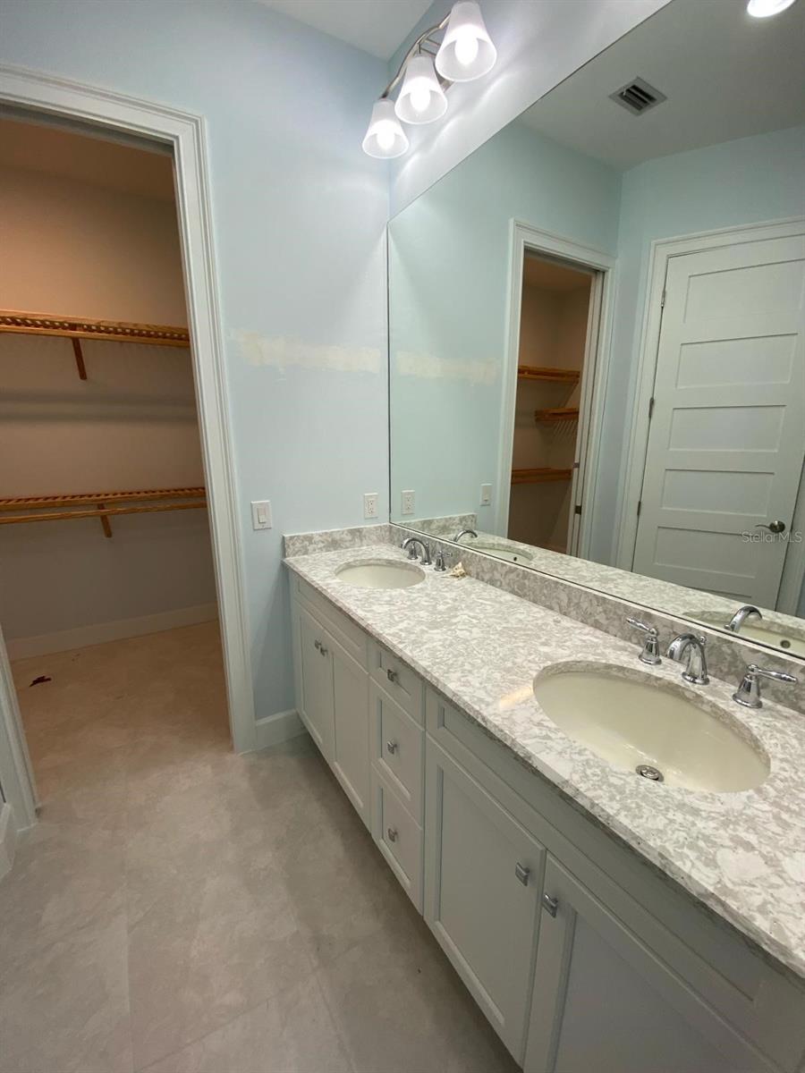 ISLES/COLLIER PRESERVE PH 17 - Residential Lease