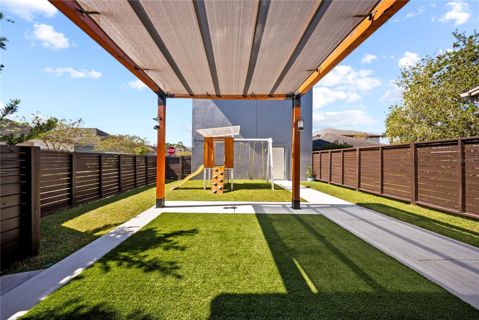 LAUREATE PARK - Residential