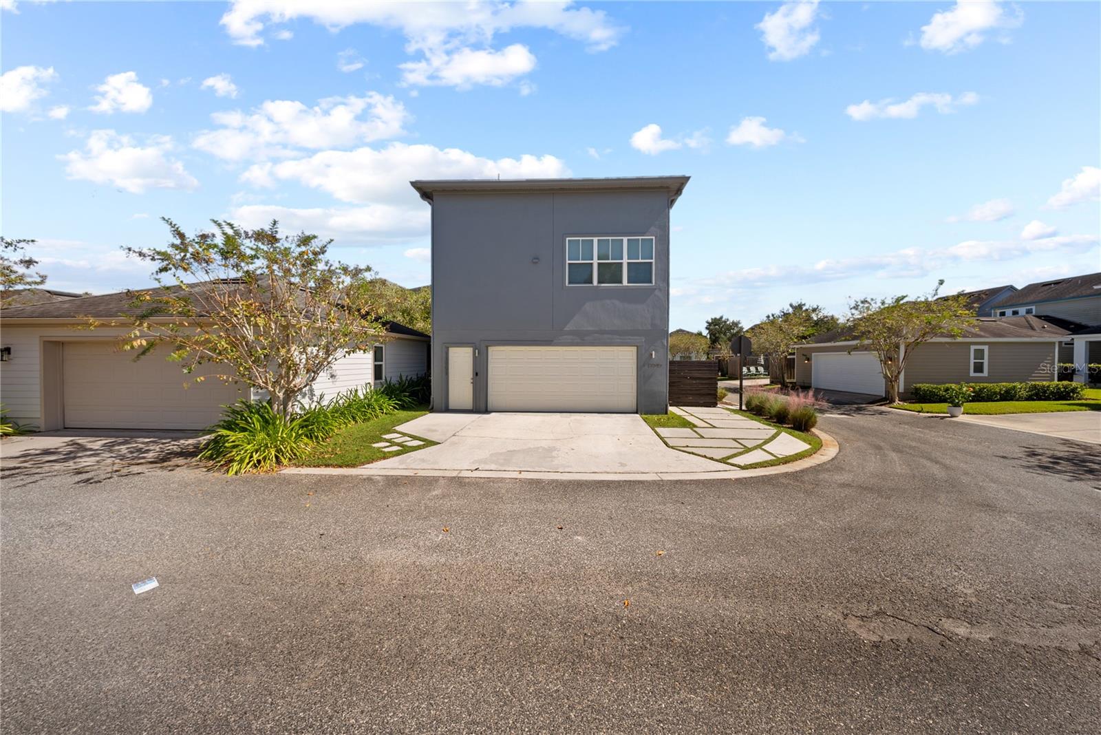 LAUREATE PARK - Residential