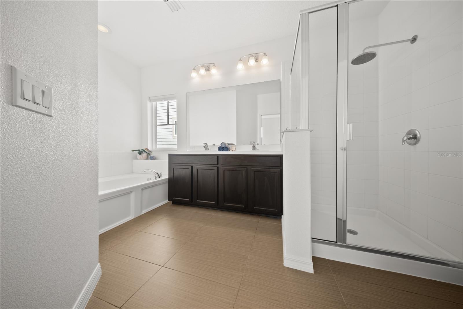 LAUREATE PARK - Residential