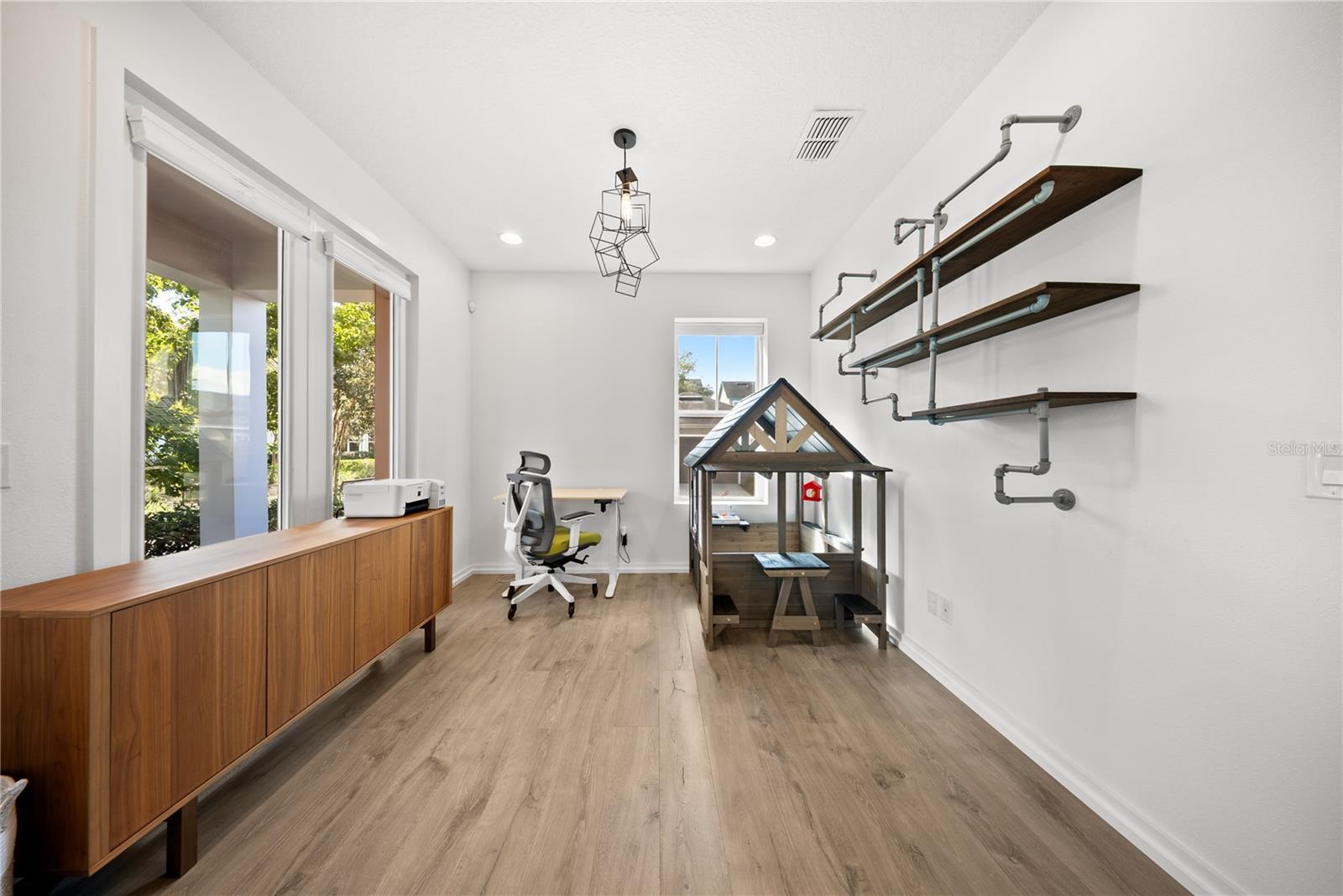 LAUREATE PARK - Residential