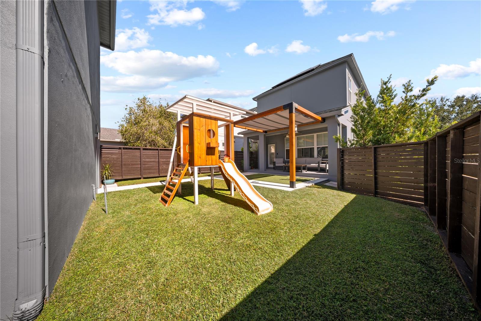 LAUREATE PARK - Residential